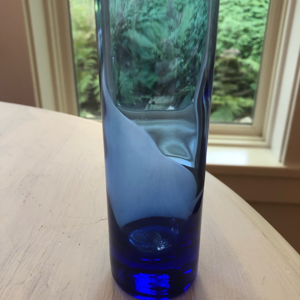 Vtg Libbey Blown Cylinder Cobalt Blue Vase .  Adorable